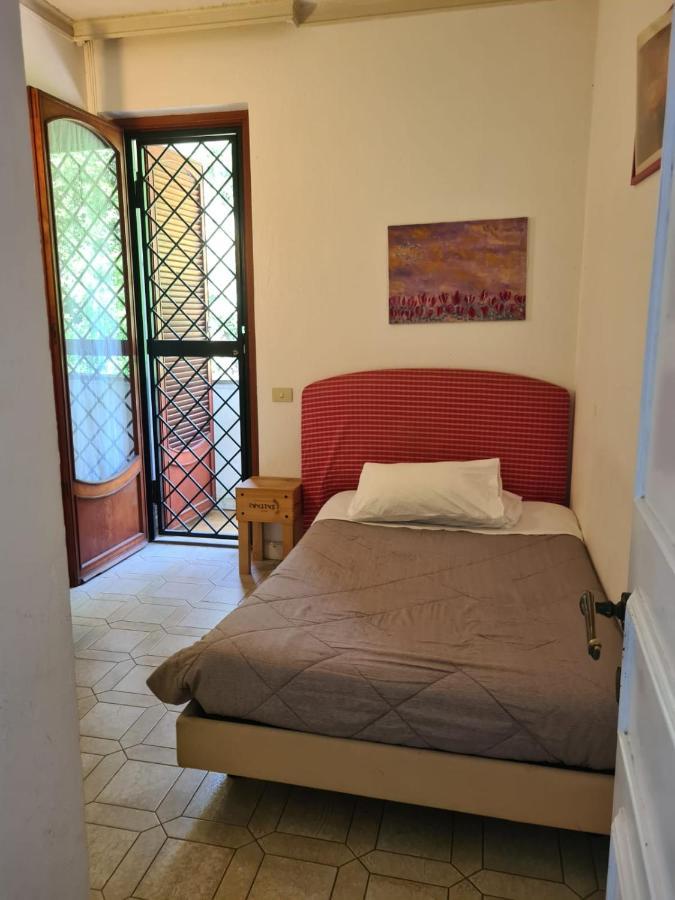 La Casa Di Nataly Panzió Fregenae Kültér fotó